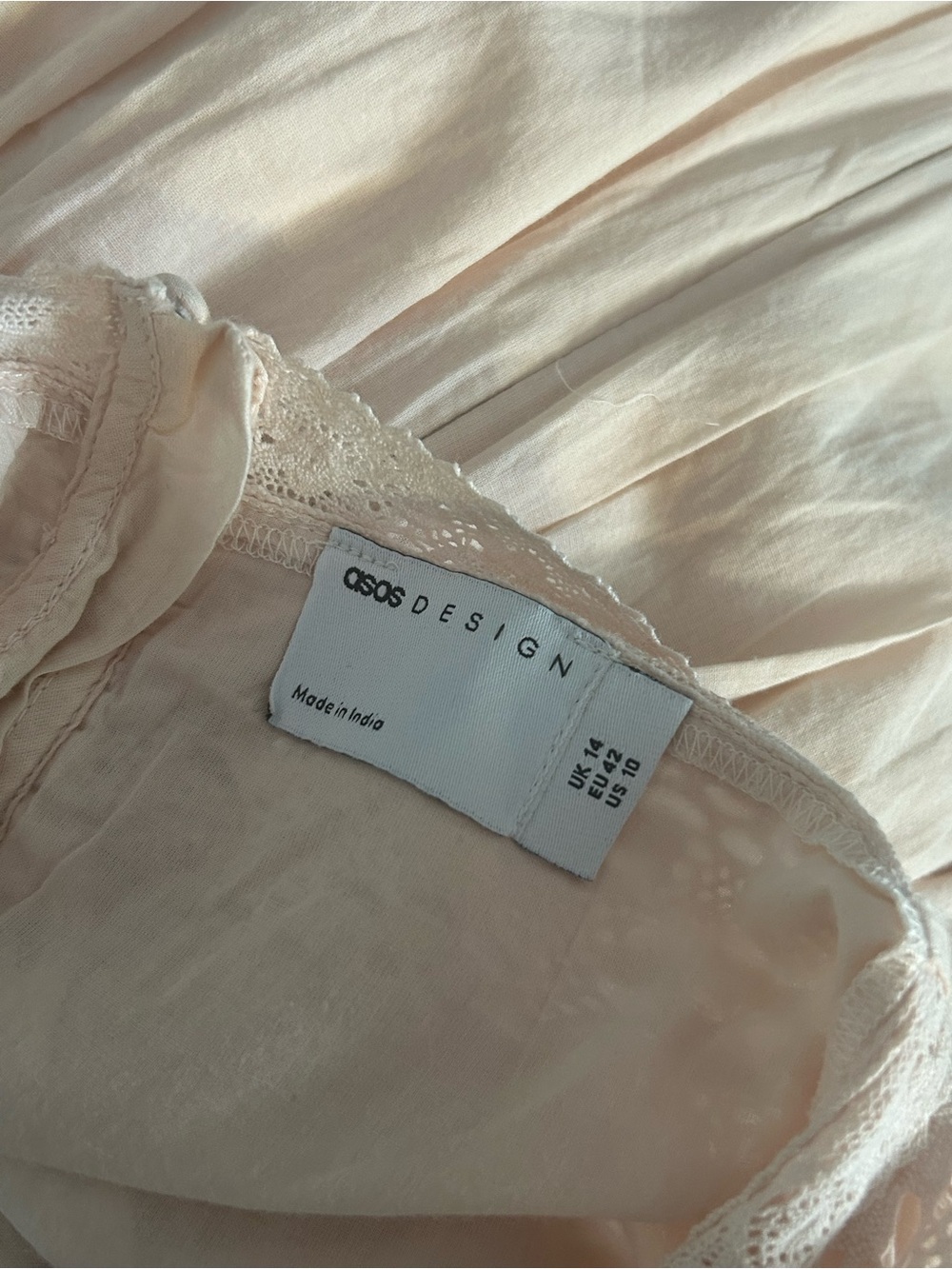 Delicate Pink Embroidered Maxi Dress - Brand: - Picture 8 of 11